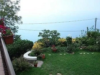 Alloggio per agriturismo Nido Degli Dei *