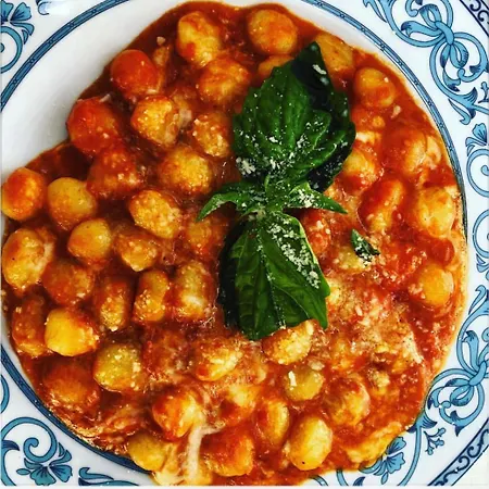 农家乐 尼多德利雷酒店 *