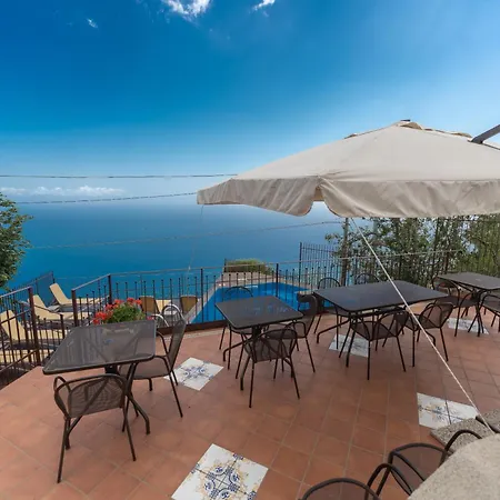 Nido Degli Dei Feriegård *